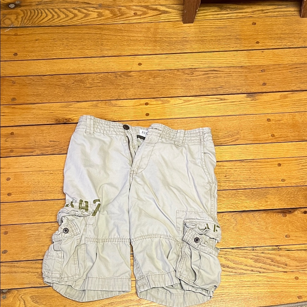 Aeropostale Light Tan Cargo Shorts for Men